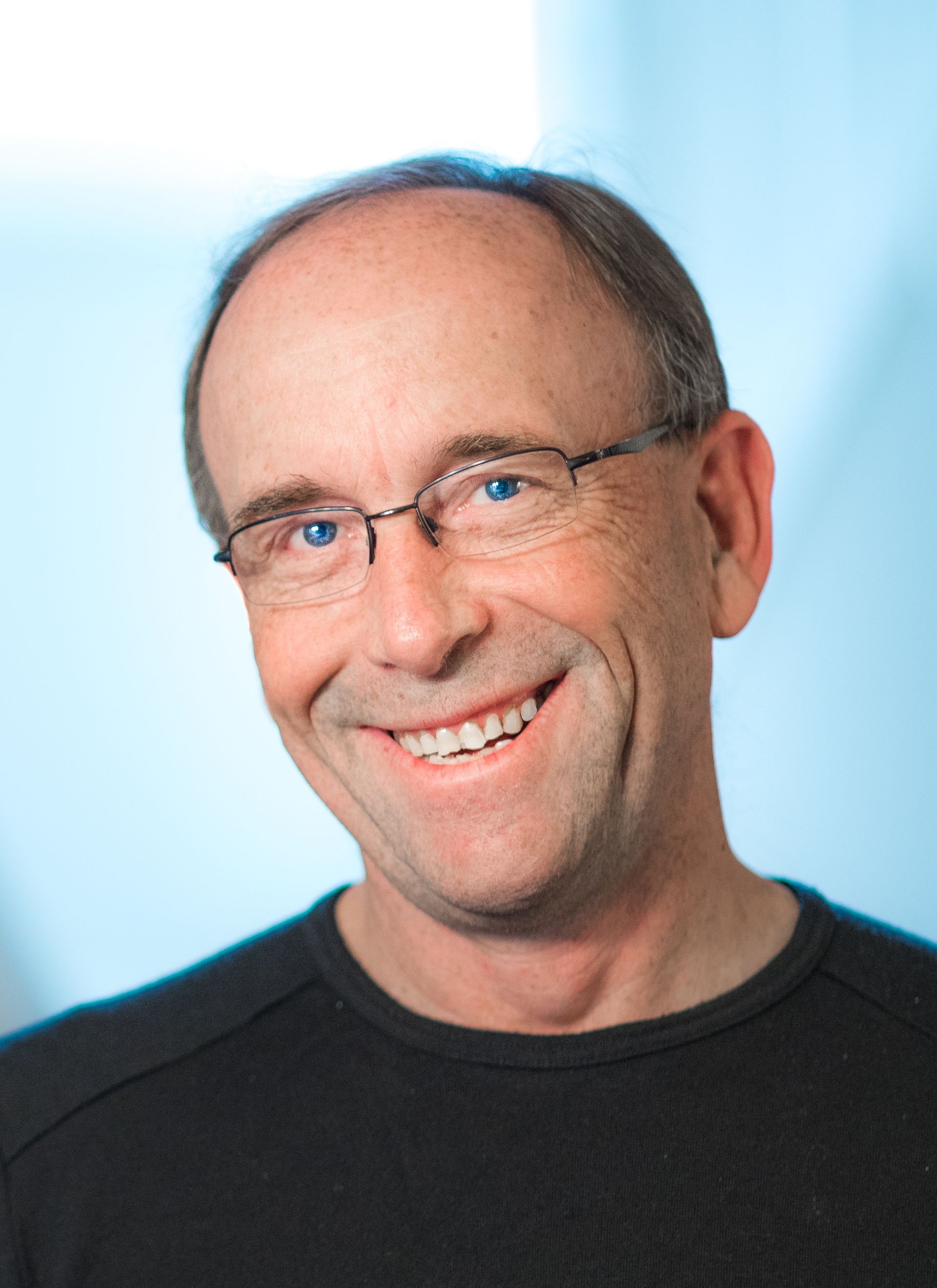Photo of Dennis Faulkner